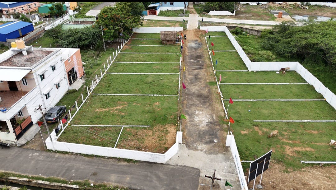 Premium villa plot for sale in Kattankulathur
